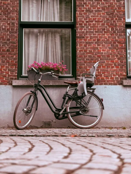 Timeless British classic bicycle for comfortable everyday rides